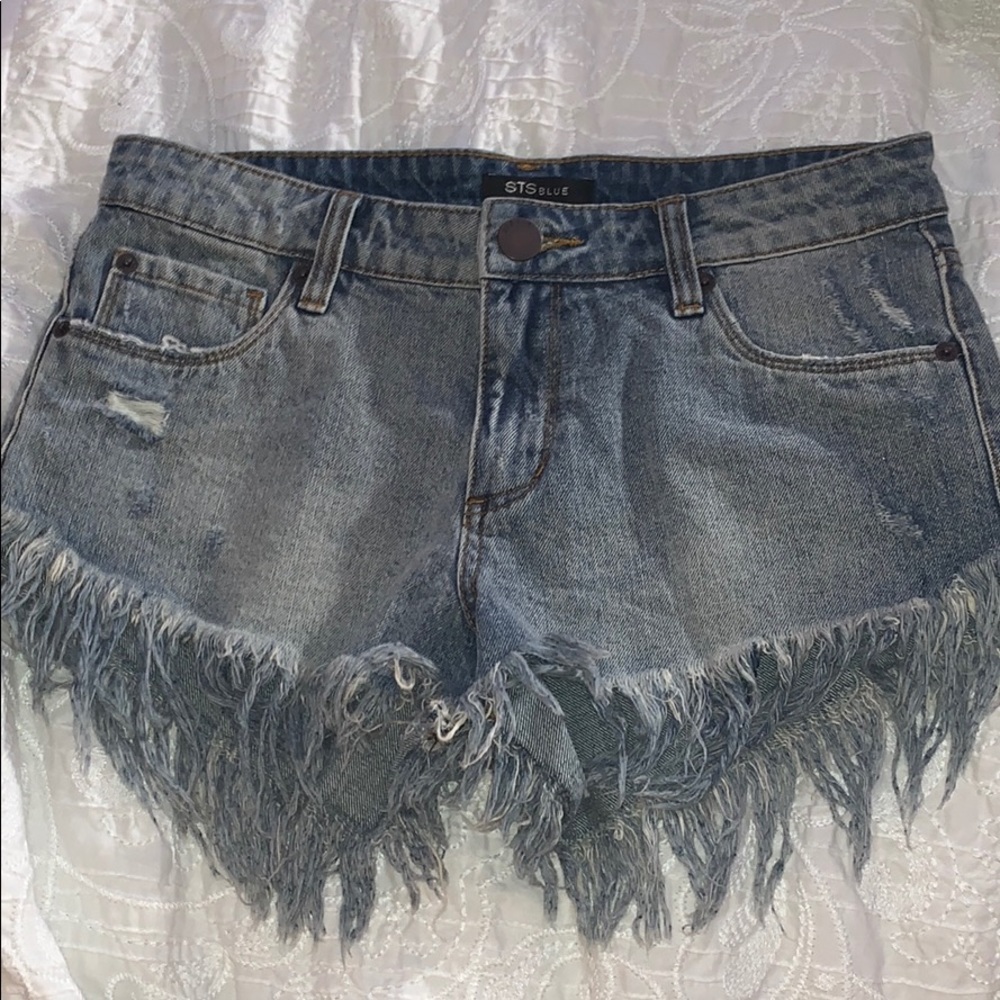 STS Blue denim shorts 🔹